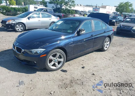 2013 BMW 328 z USA, uszkodzony, nr VIN WBA3A5C50DF351375